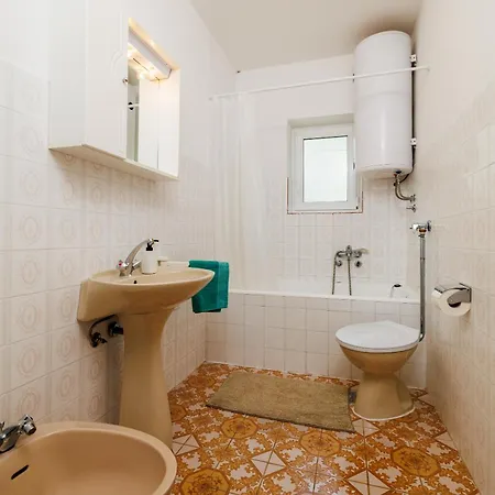 Meri 1st Floor Апартаменты Драмаль